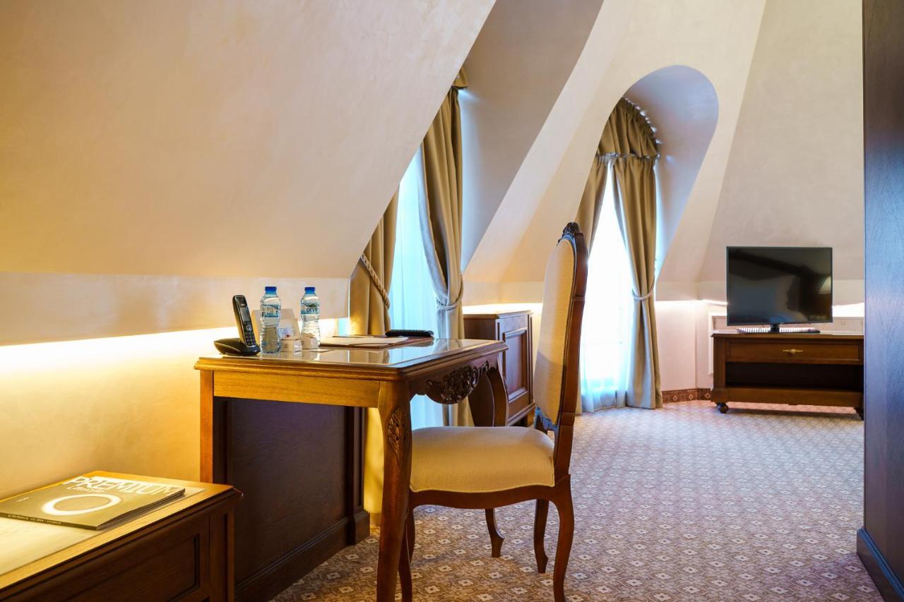 Residence City Garden - Certificate Of Excellence Top 10 Best Five-Stars City Hotels For 2024 Awarded By Htif Пловдив Екстер'єр фото