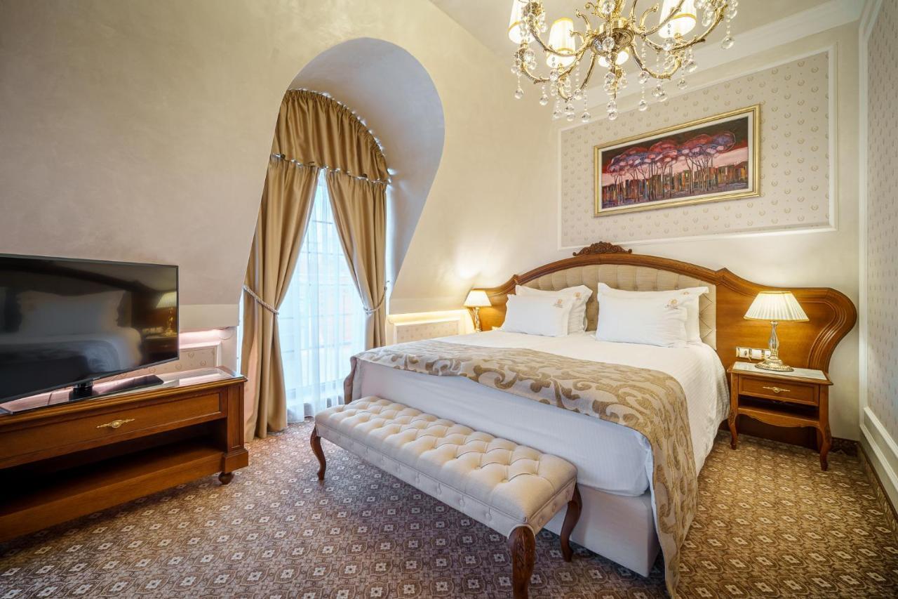 Residence City Garden - Certificate Of Excellence Top 10 Best Five-Stars City Hotels For 2024 Awarded By Htif Пловдив Екстер'єр фото