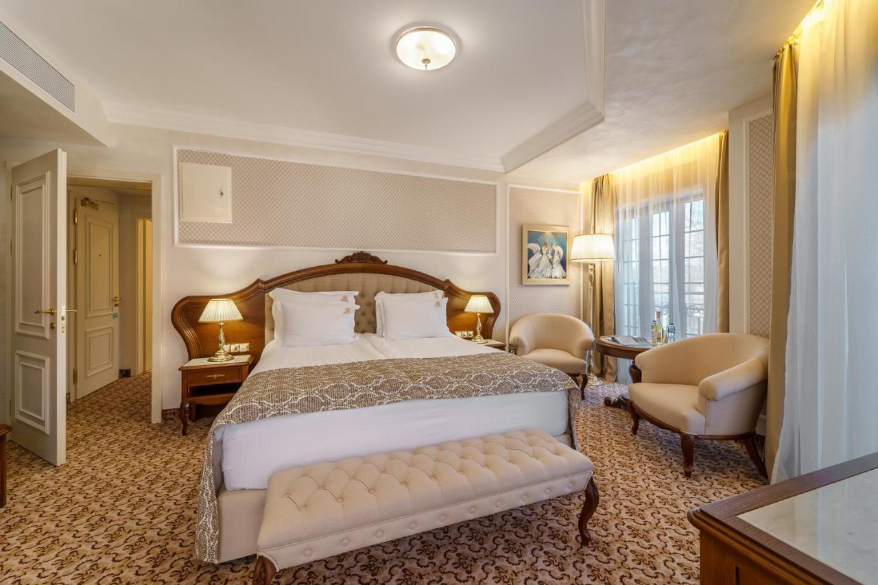 Residence City Garden - Certificate Of Excellence Top 10 Best Five-Stars City Hotels For 2024 Awarded By Htif Пловдив Екстер'єр фото