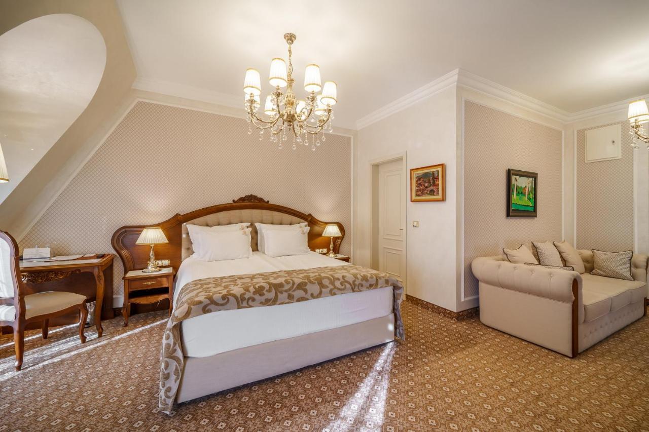 Residence City Garden - Certificate Of Excellence Top 10 Best Five-Stars City Hotels For 2024 Awarded By Htif Пловдив Екстер'єр фото