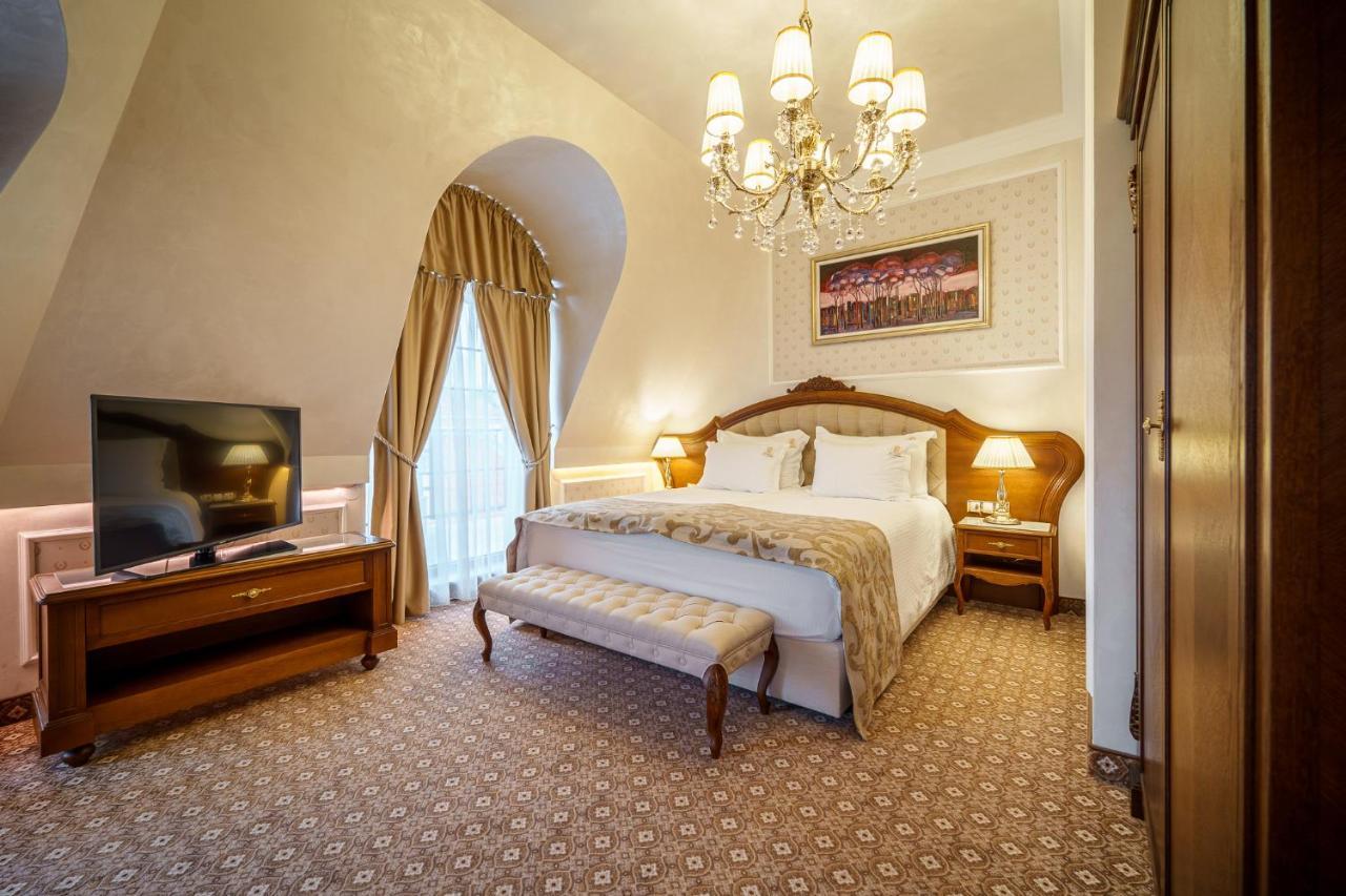 Residence City Garden - Certificate Of Excellence Top 10 Best Five-Stars City Hotels For 2024 Awarded By Htif Пловдив Екстер'єр фото