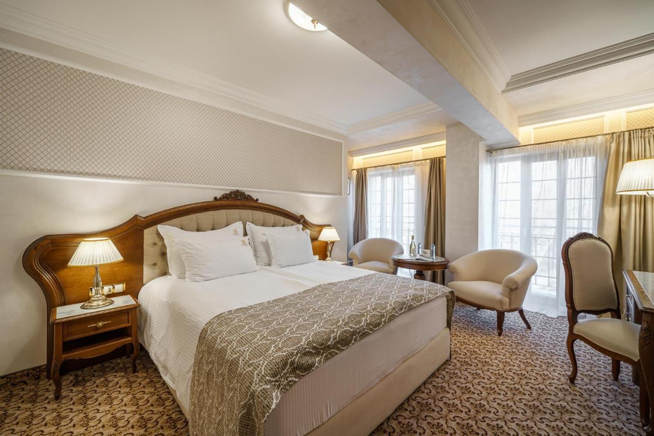 Residence City Garden - Certificate Of Excellence Top 10 Best Five-Stars City Hotels For 2024 Awarded By Htif Пловдив Екстер'єр фото