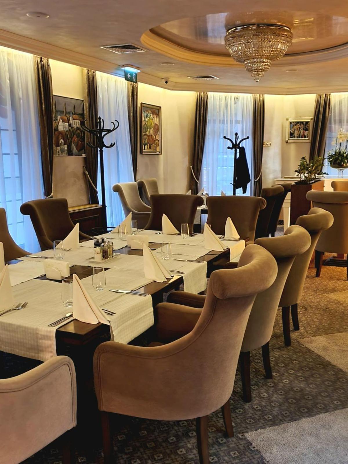Residence City Garden - Certificate Of Excellence Top 10 Best Five-Stars City Hotels For 2024 Awarded By Htif Пловдив Екстер'єр фото