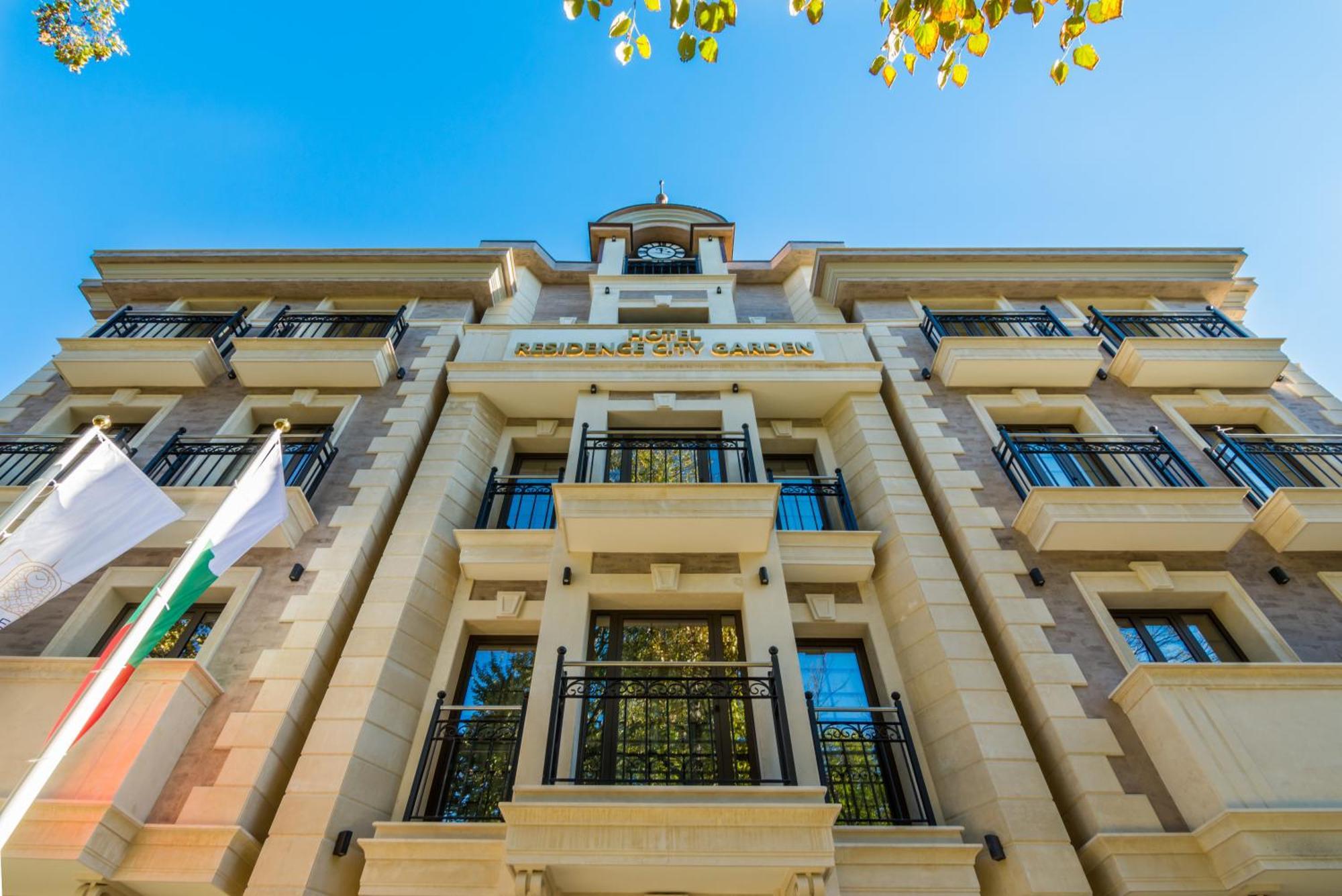 Residence City Garden - Certificate Of Excellence Top 10 Best Five-Stars City Hotels For 2024 Awarded By Htif Пловдив Екстер'єр фото