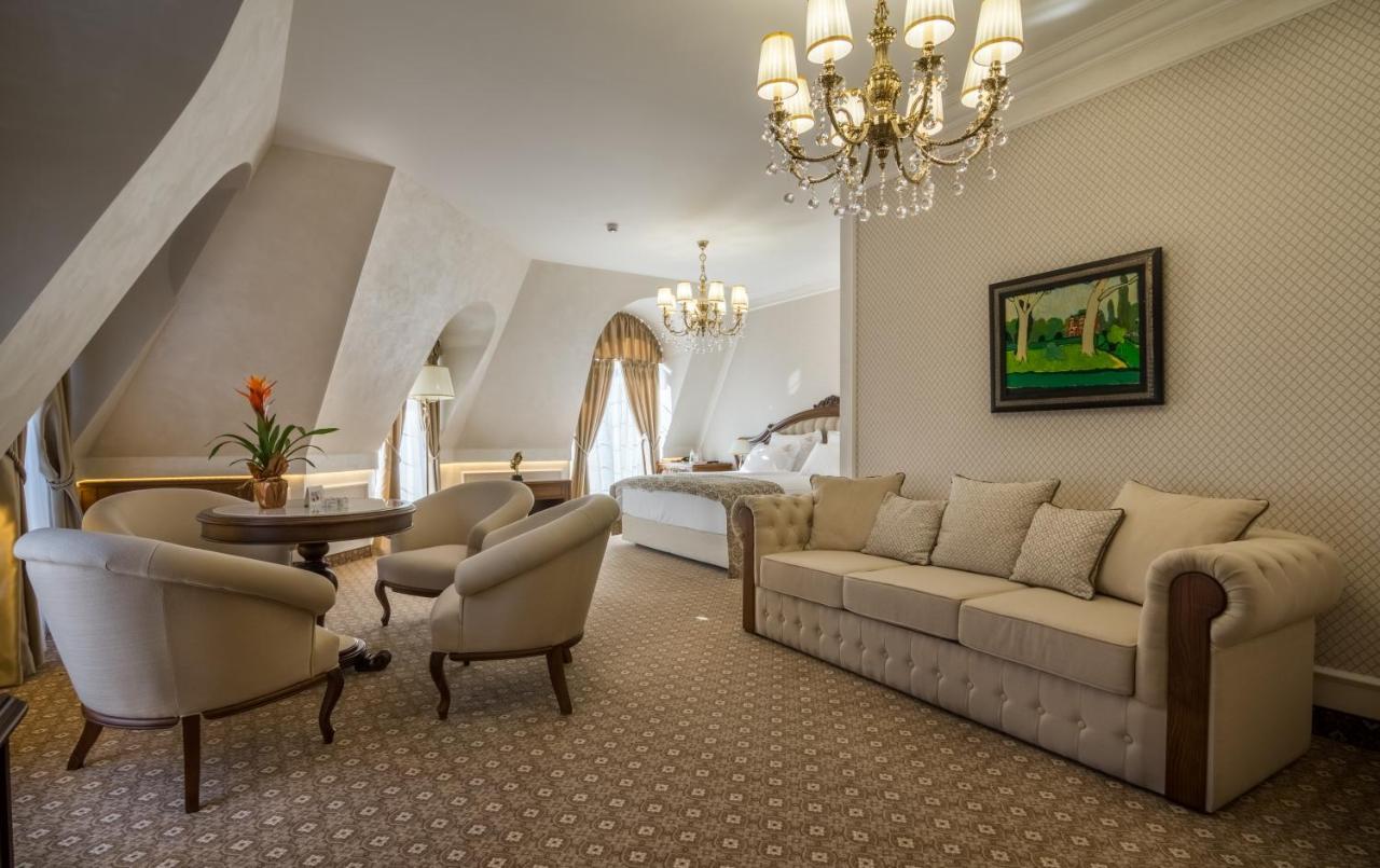 Residence City Garden - Certificate Of Excellence Top 10 Best Five-Stars City Hotels For 2024 Awarded By Htif Пловдив Екстер'єр фото