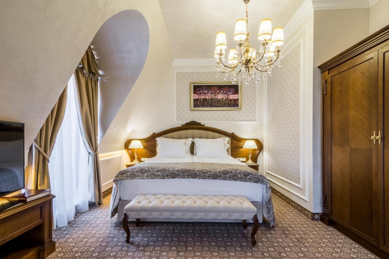 Residence City Garden - Certificate Of Excellence Top 10 Best Five-Stars City Hotels For 2024 Awarded By Htif Пловдив Екстер'єр фото